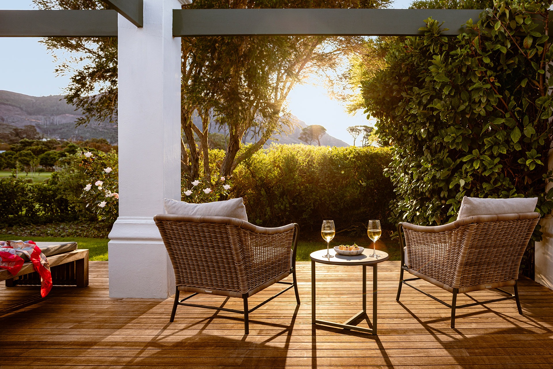 One-Bedroom-Premier-Suite-Patio-(2)